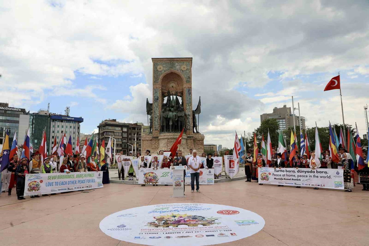 27. ULUSLARARASI İSTANBUL BÜYÜKÇEKMECE KÜLTÜR VE SANAT FESTİVALİ’NİN ÇELENK TÖRENİ TAKSİM...