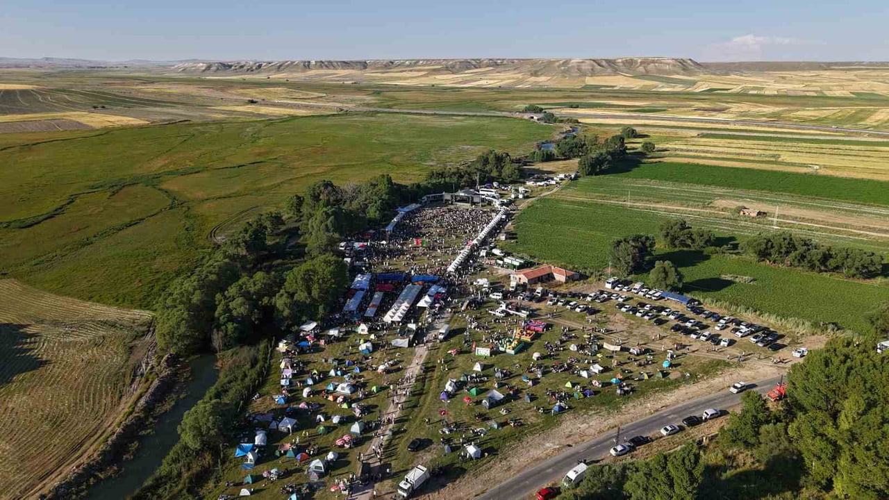 8 YIL ARADAN SONRA YENİDEN DÜZENLENEN 10. ULUSLARARASI UZUNYAYLA ÇERKES KÜLTÜR FESTİVALİ, YOĞUN...
