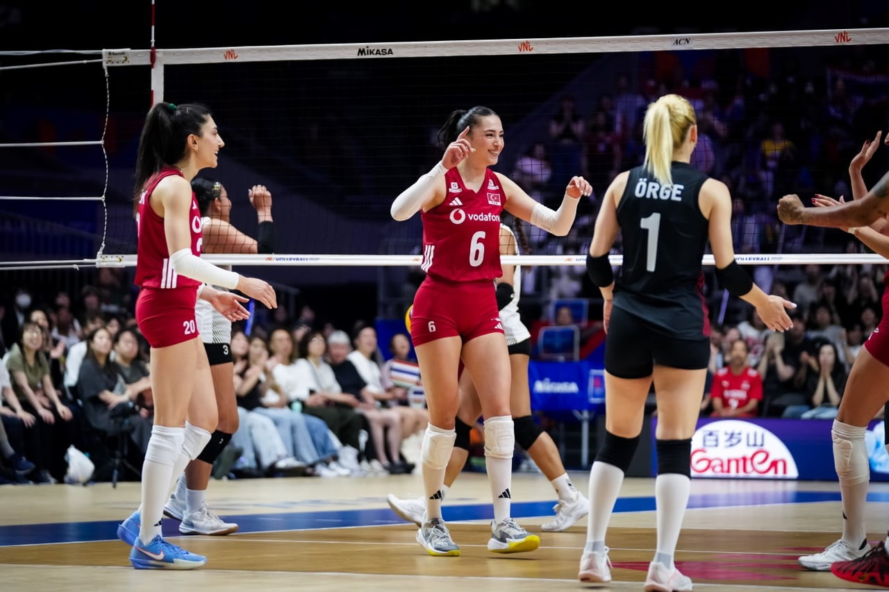 A MİLLİ KADIN VOLEYBOL TAKIMI, 2026 VOLEYBOL MİLLETLER LİGİ'NİN (VNL) 3. HAFTASININ 4. VE SON...