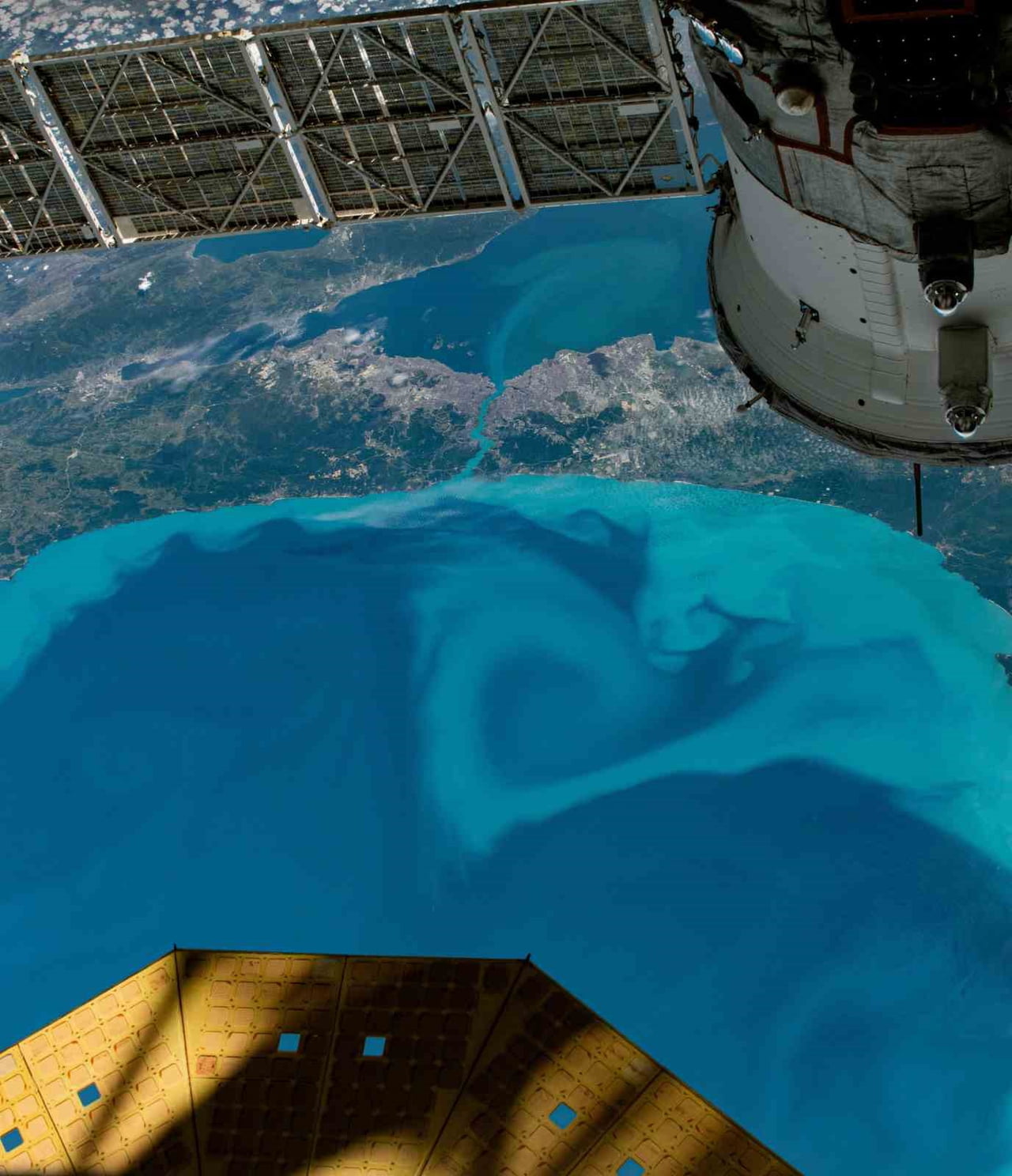 ABD ULUSAL HAVACILIK VE UZAY DAİRESİ (NASA), KARADENİZ İLE MARMARA DENİZİ'NDE İLKBAHAR VE YAZ...