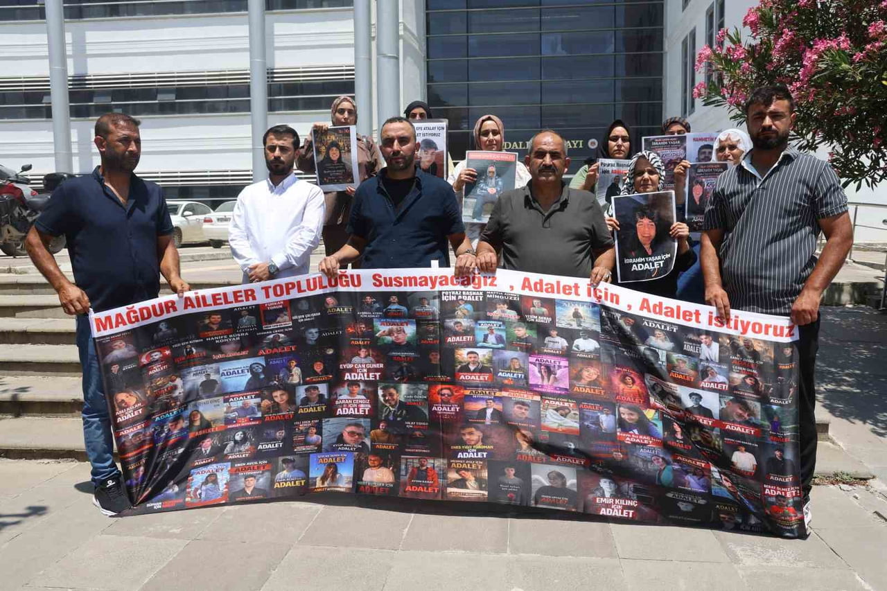 ADALET SARAYI ÖNÜNDE AÇIKLAMA YAPILDI