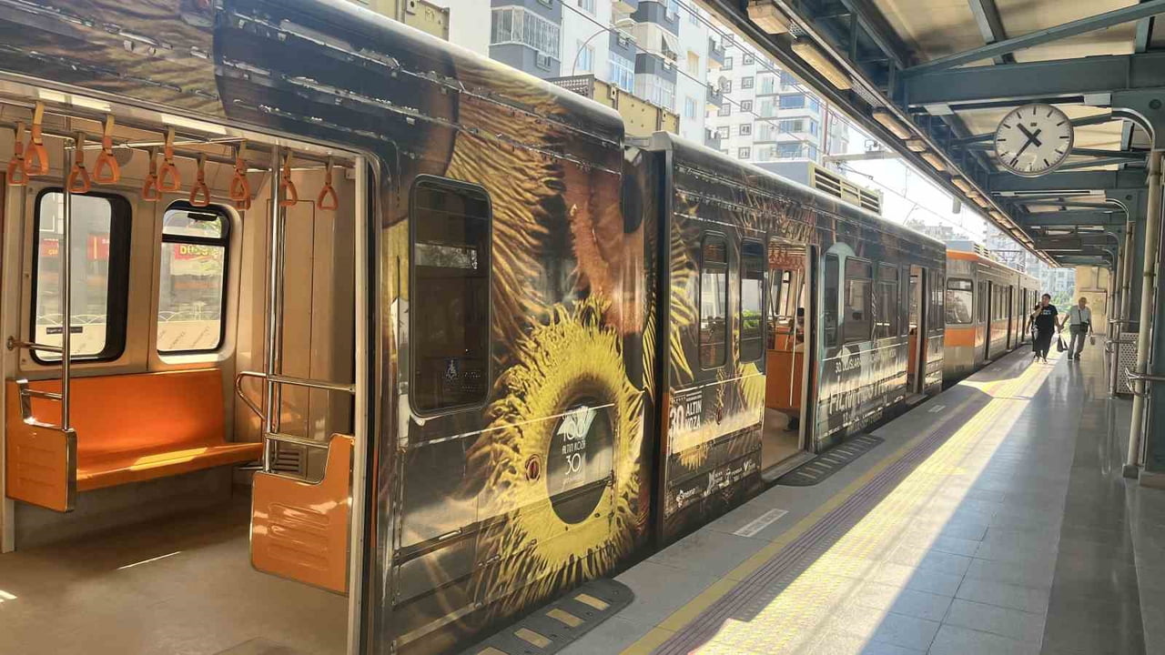 ADANA'DA ŞEHİR İÇİ ULAŞIMIN ÖNEMLİ BİR PARÇASI OLMASI BEKLENEN METRO HATTI, GÜZERGAHININ KISALIĞI...