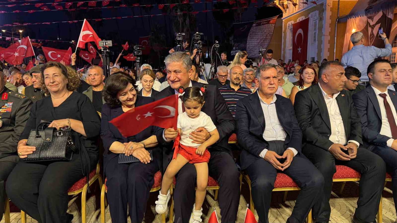 ADANA (İHA)- ADANA’DA HAİN DARBE GİRİŞİMİN 10. YIL DÖNÜMÜNDE ‘15 TEMMUZ DEMOKRASİ VE BİRLİK GÜNÜ’...