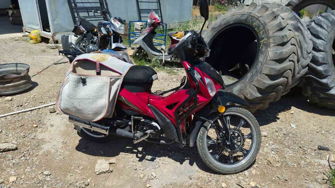ADIYAMAN'DA MOTOSİKLETİN DEVRİLMESİ SONUCU 1 KİŞİ YARALANDI.