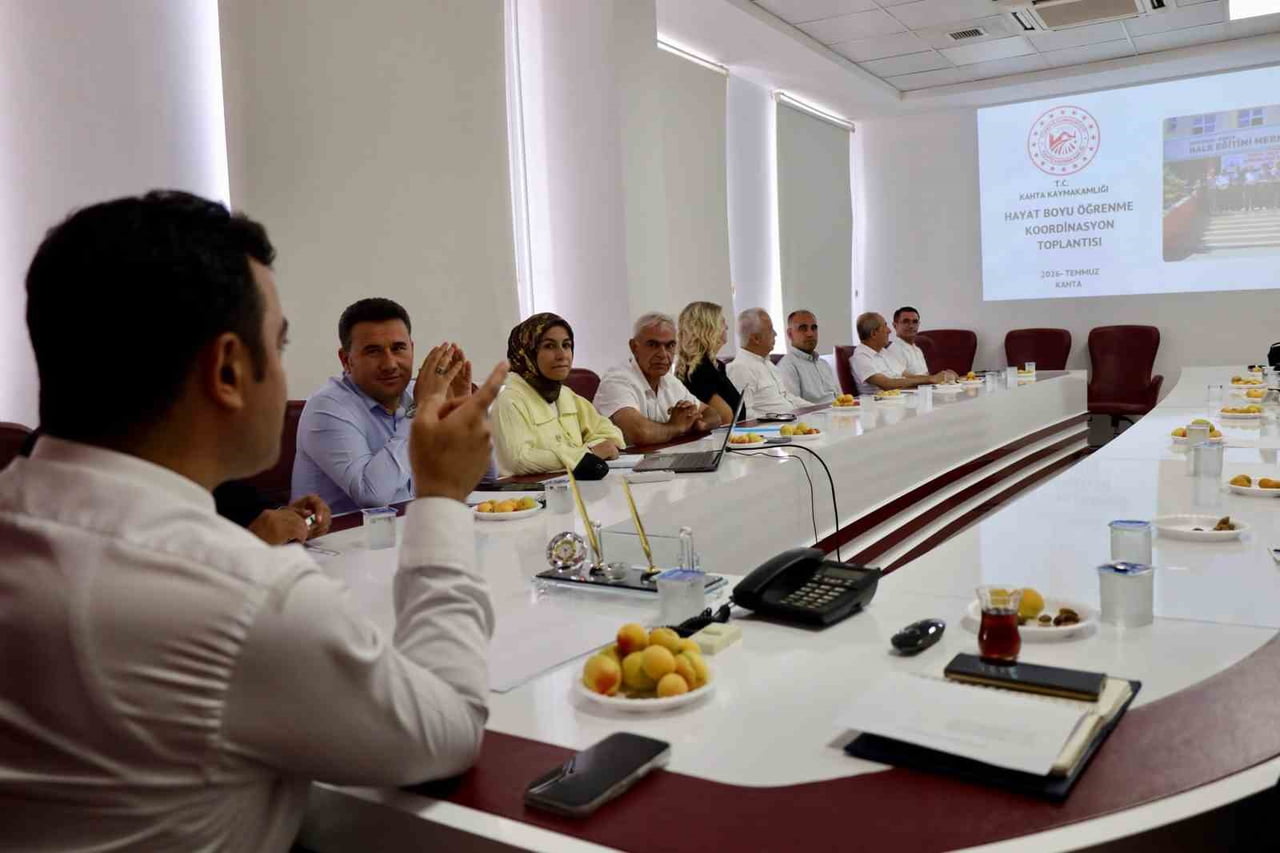 ADIYAMAN'IN KAHTA İLÇESİNDE, HAYAT BOYU ÖĞRENME KOORDİNASYON TOPLANTISI, KAYMAKAM MUHAMMED ÜSAME...