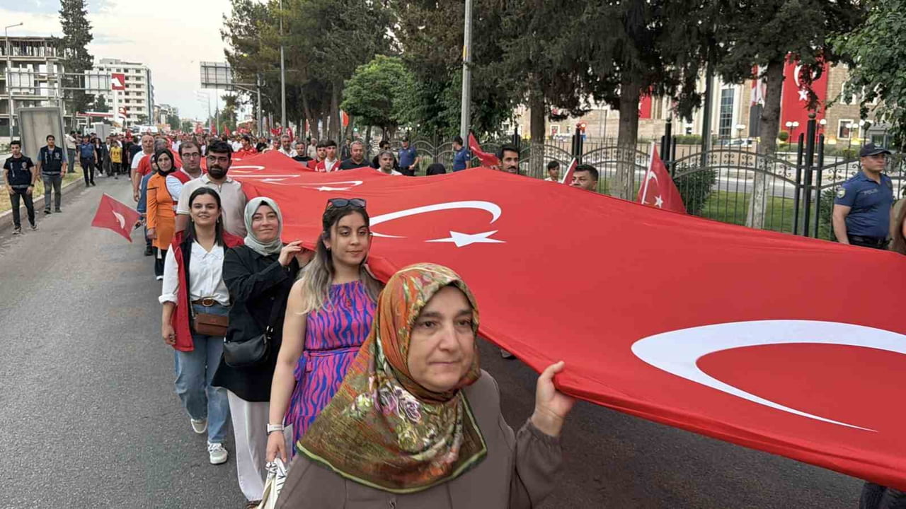 ADIYAMAN’DA "15 TEMMUZ DEMOKRASİ VE MİLLİ BİRLİK GÜNÜ" DOLAYISIYLA PROGRAM DÜZENLENDİ.