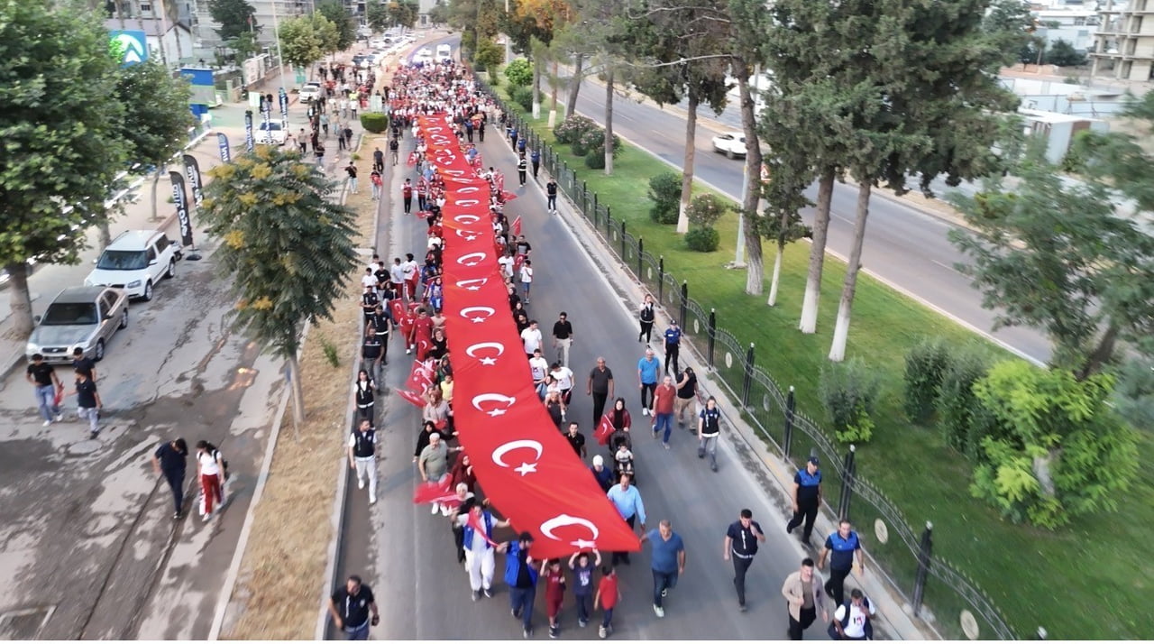 ADIYAMAN’DA "15 TEMMUZ DEMOKRASİ VE MİLLİ BİRLİK GÜNÜ" DOLAYISIYLA PROGRAM DÜZENLENDİ.