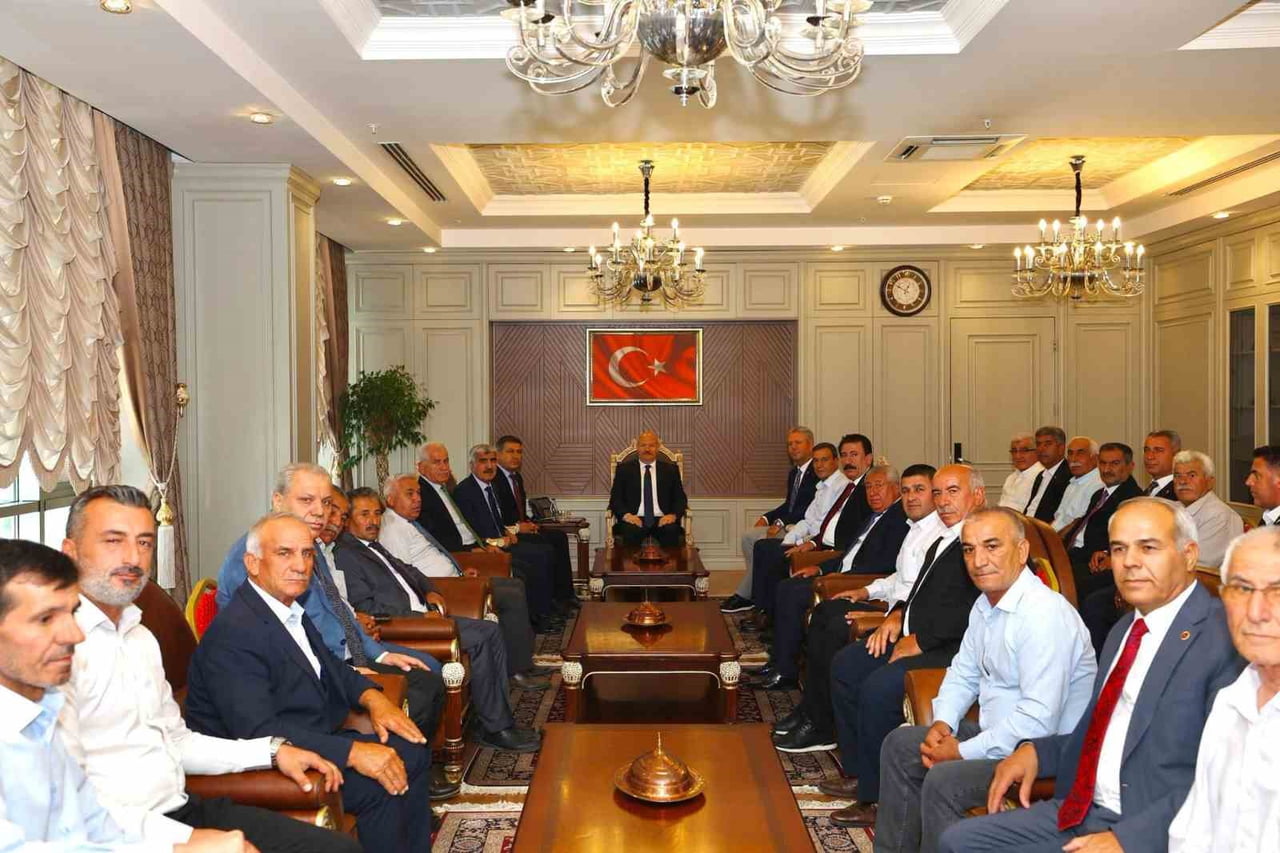 ADIYAMAN VALİSİ ABDULLAH KÜÇÜK, İL GENEL MECLİSİ BAŞKANI MEHMET KILINÇ VE İL GENEL MECLİSİ...