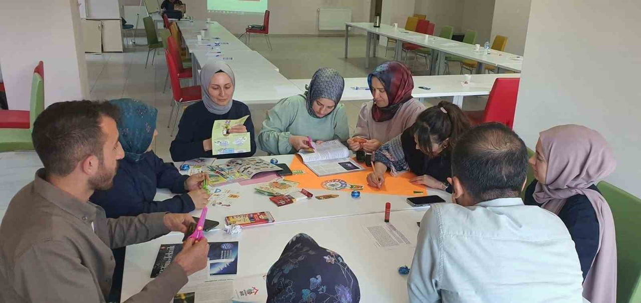 AFETLERDE GÖREV ALACAK PERSONELE PSİKOSOSYAL DESTEK EĞİTİMİ VERİLDİ