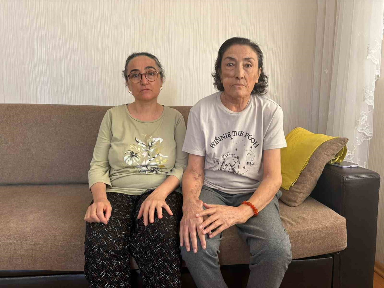 AFİFE YAZAR'A (SOLDA) VE ABLASI FATMA YAZAR'A (SAĞDA)