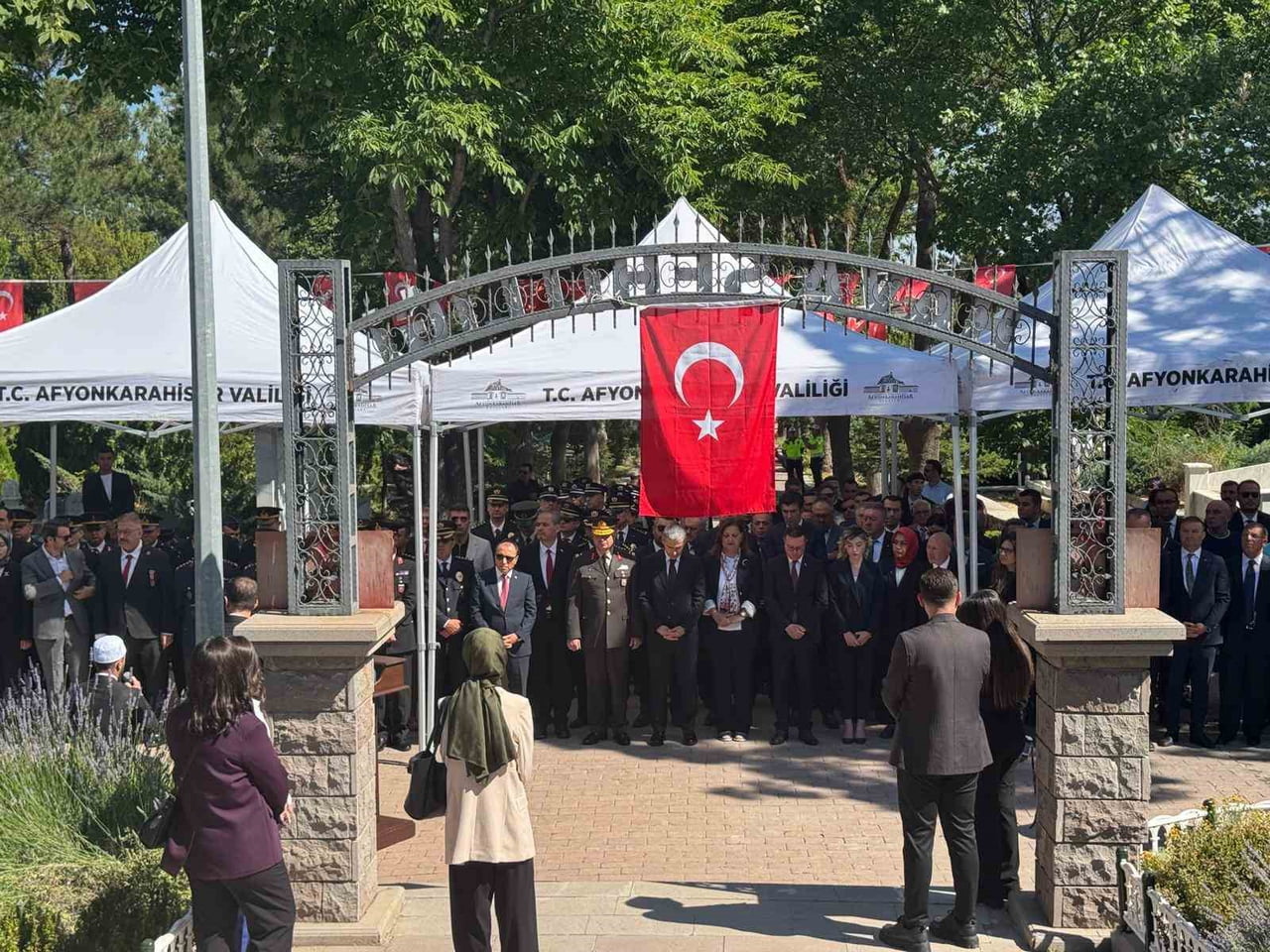 AFYONKARAHİSAR'DA 15 TEMMUZ DEMOKRASİ VE MİLLİ BİRLİK GÜNÜ DOLAYISIYLA DÜZENLENEN ANMA PROGRAMINDA...