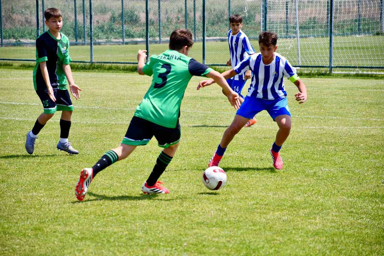 AFYONKARAHİSAR'DA GERÇEKLEŞTİRİLEN ANADOLU YILDIZLAR LİGİ (ANALİG) YILDIZLAR FUTBOL GRUP...