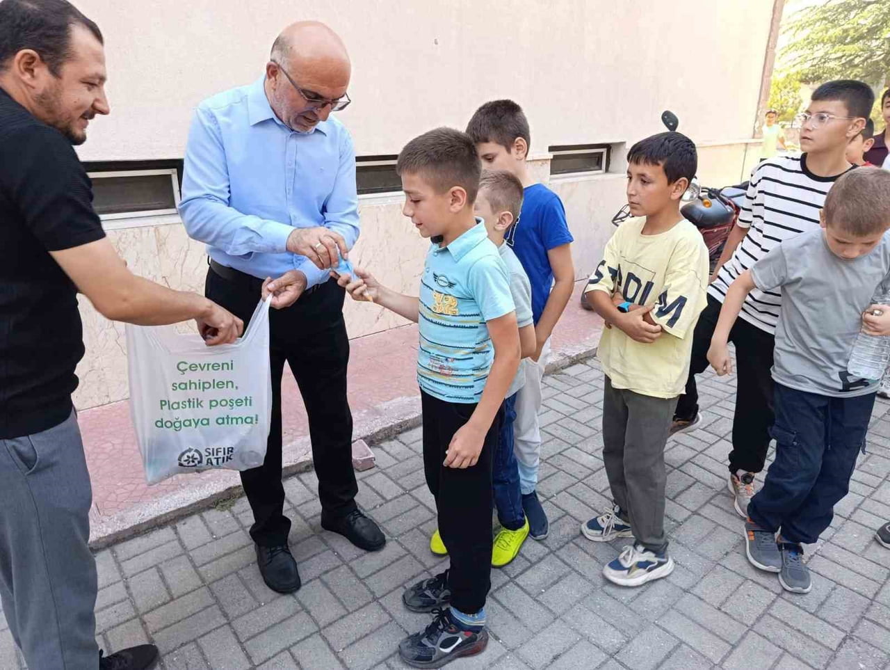 AFYONKARAHİSAR İL MÜFTÜSÜ LÜTFÜ İMAMOĞLU, MÜFTÜ YARDIMCILARI MEVLÜT ŞAHİNER, TUĞBA ANATOPRAK VE...
