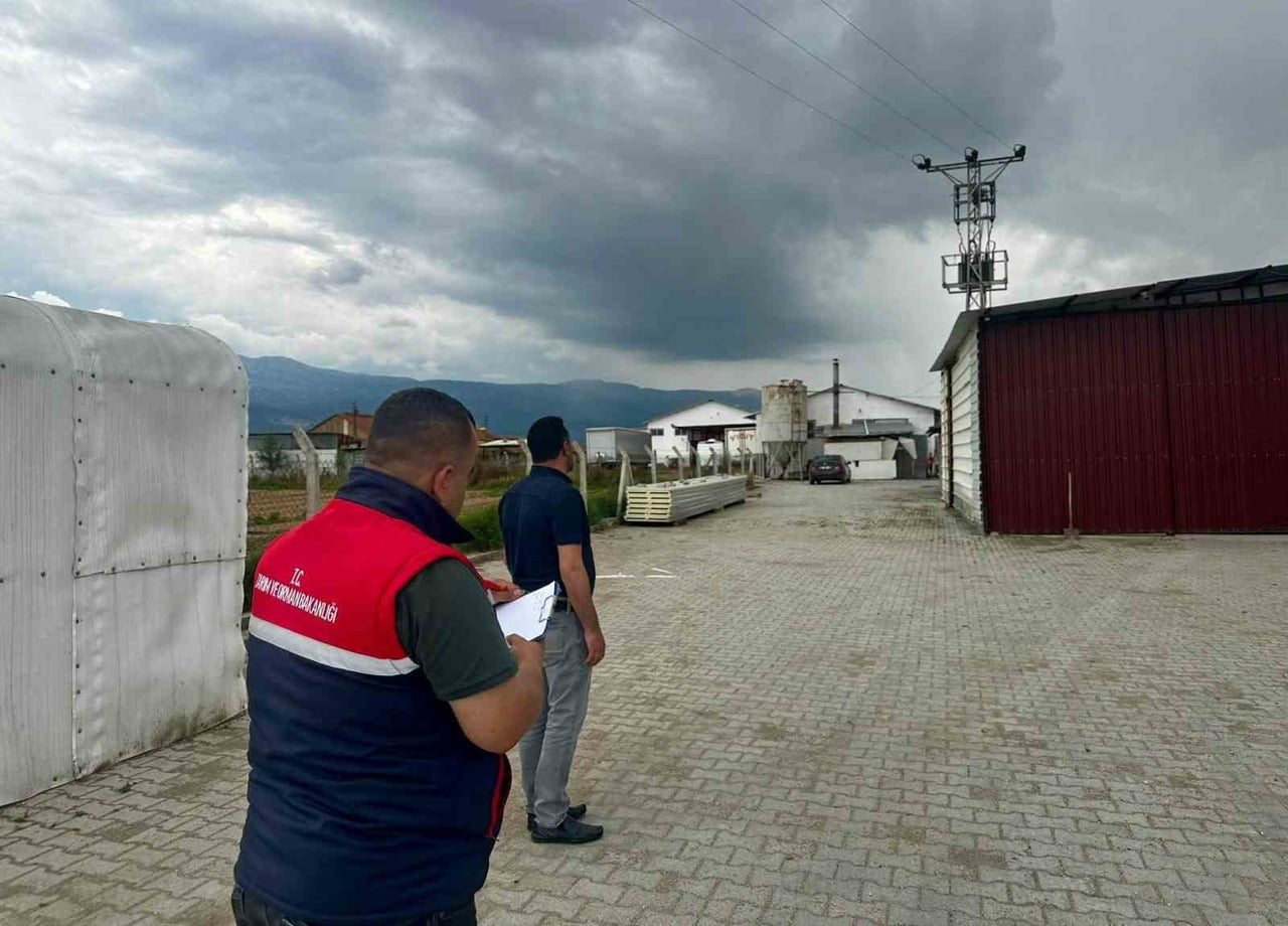 AFYONKARAHİSAR’IN BAŞMAKÇI İLÇESİNDE, KANATLI HAYVAN SAĞLIĞININ KORUNMASI VE BULAŞICI HASTALIK...
