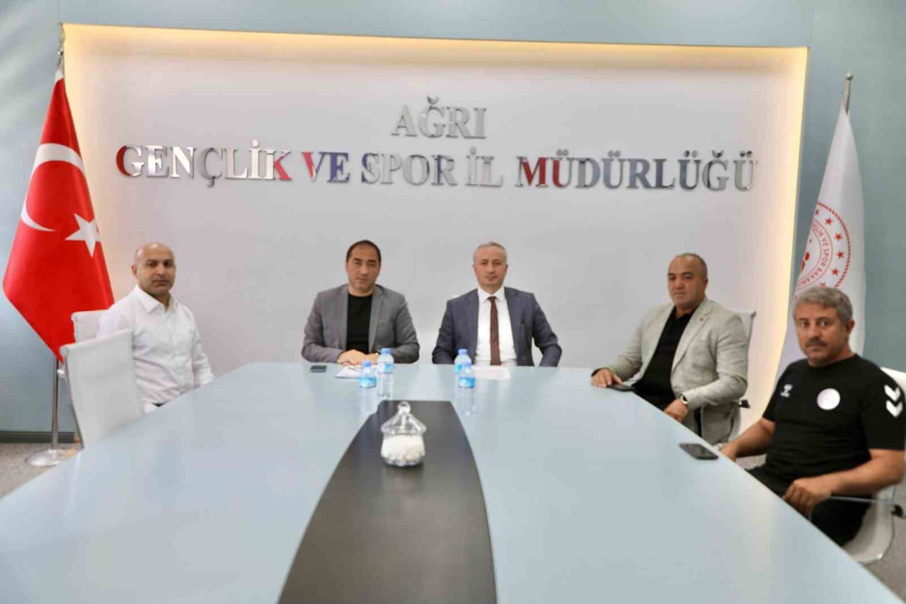AĞRI VALİLİĞİ HİMAYESİNDE VE KOORDİNESİNDE, İL ÖZEL İDARESİ'NİN DESTEKLERİYLE GENÇLİK VE SPOR İL...