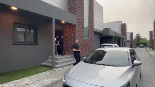 Ahbap soruşturması kapsamında Oğuzhan Uğur'un da aralarında bulunduğu 7 kişi gözaltına...