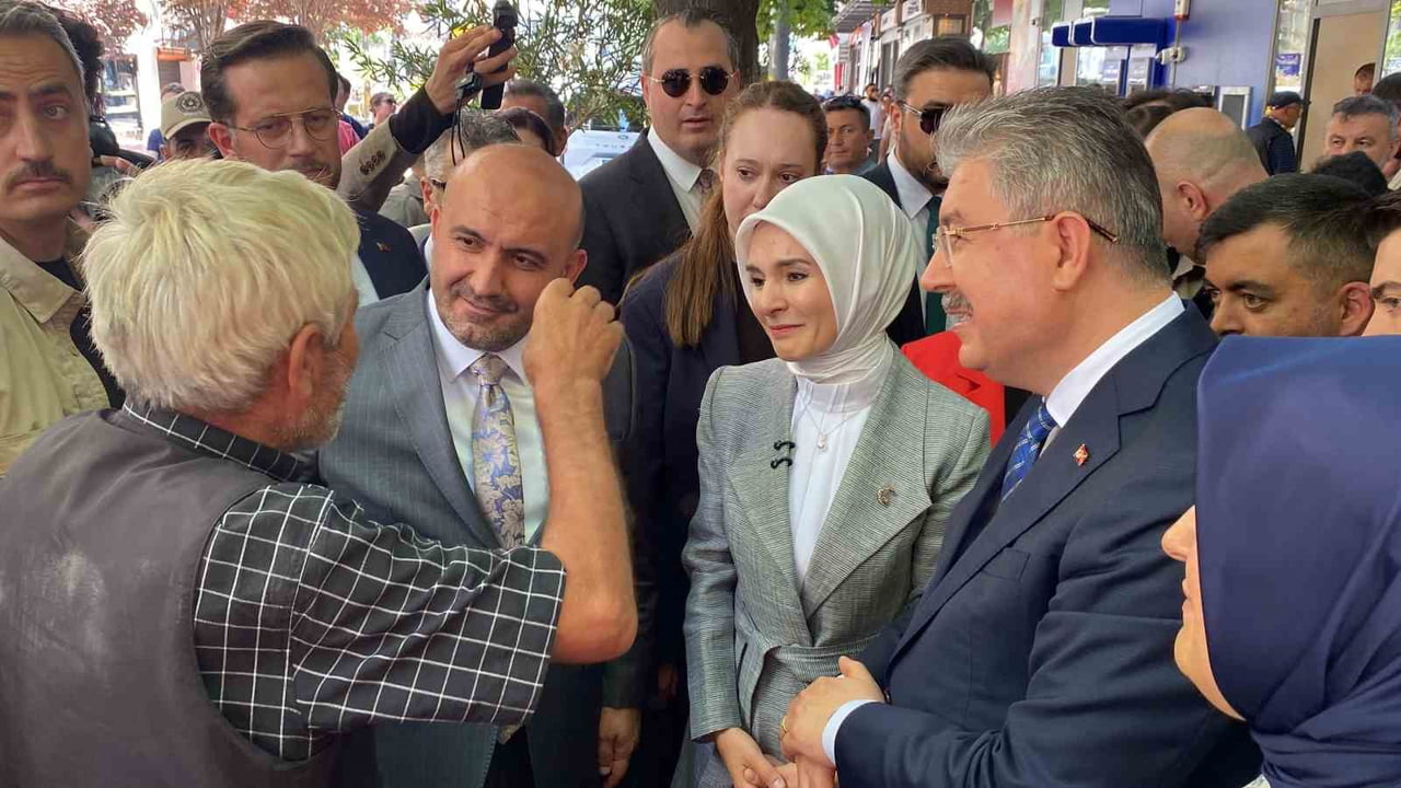 AİLE VE SOSYAL HİZMETLER BAKANI MAHİNUR ÖZDEMİR GÖKTAŞ, ESKİŞEHİR'DEKİ TEMASLARI KAPSAMINDA...
