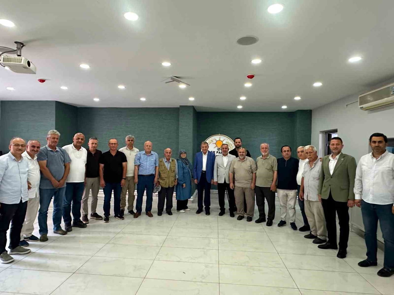 AK PARTİ’DE VEFA BULUŞMASI