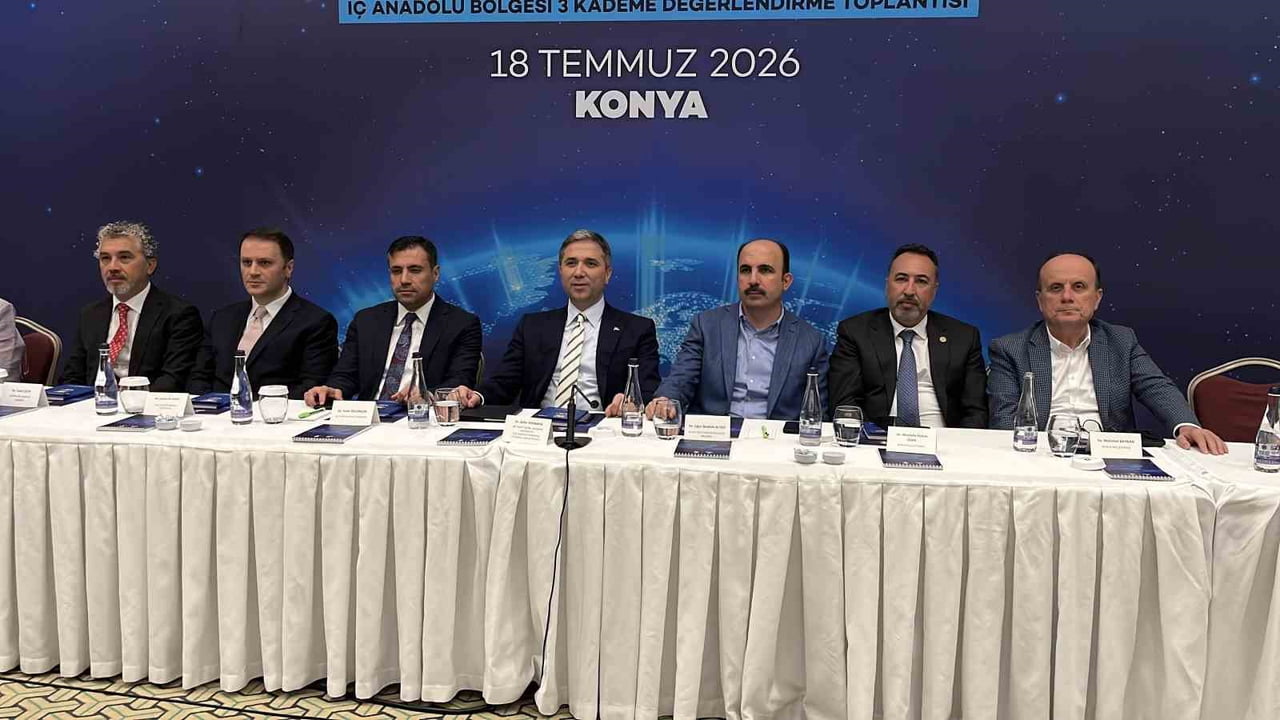 AK PARTİ İÇ ANADOLU BÖLGESİ 3 KADEME DEĞERLENDİRME TOPLANTISI KONYA'DA YAPILDI.