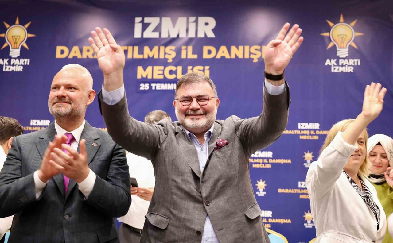 AK PARTI İZMIR IL BAŞKANI BILAL SAYGILI, PARTİSİNİN DARALTILMIŞ İL DANIŞMA MECLİSİ PROGRAMI’NA...