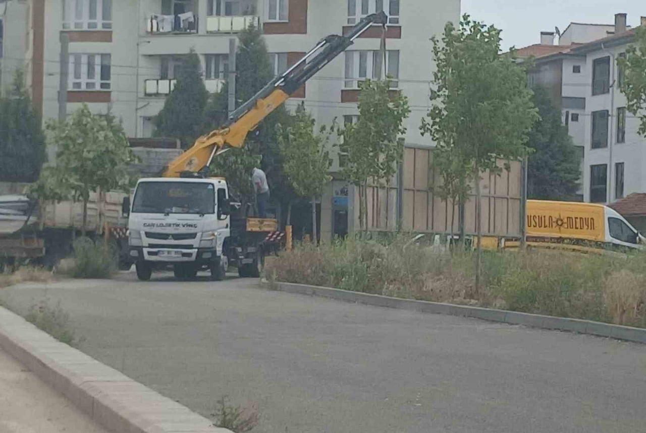 AK PARTİ TEPEBAŞI İLÇE BAŞKANI SERHAT TUNÇ, "ESKİŞEHİR’DE BELEDİYECİLİK ANLAYIŞI CİDDİ BİR...