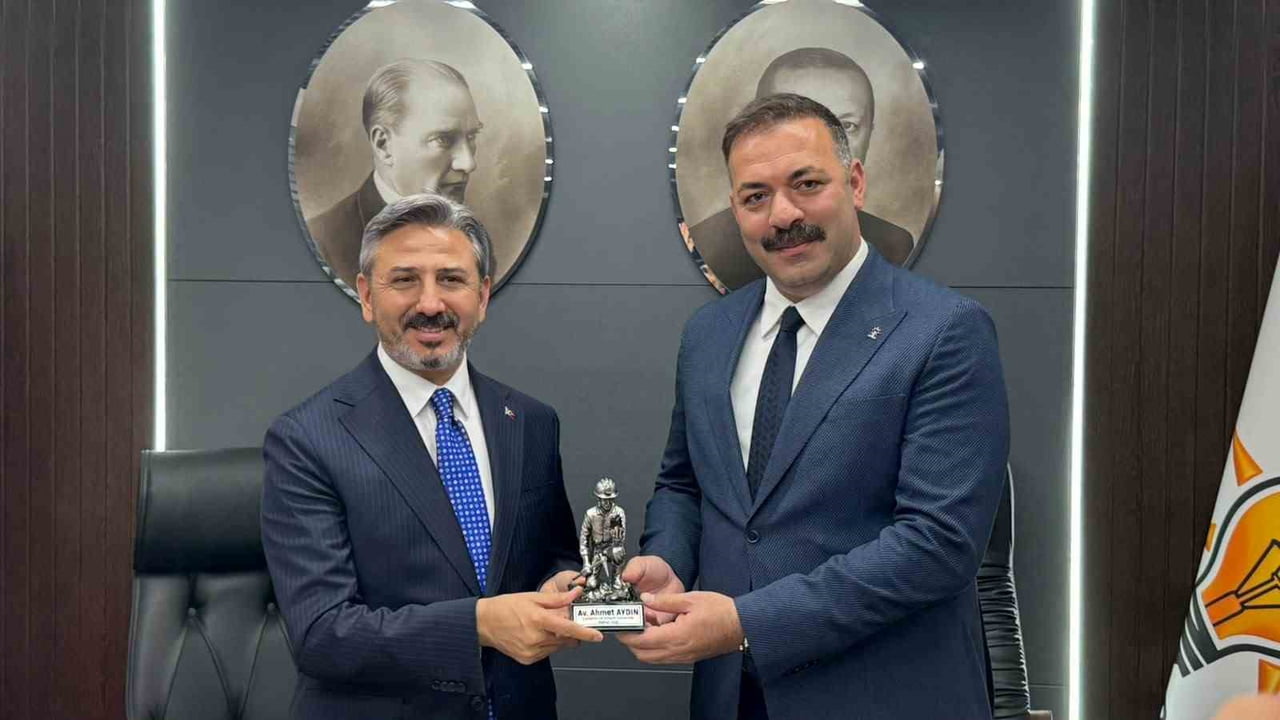 AK PARTİ ZONGULDAK İL BAŞKANI MUSTAFA ÇAĞLAYAN (SAĞDA), ÇALIŞMA VE SOSYAL GÜVENLİK BAKAN...