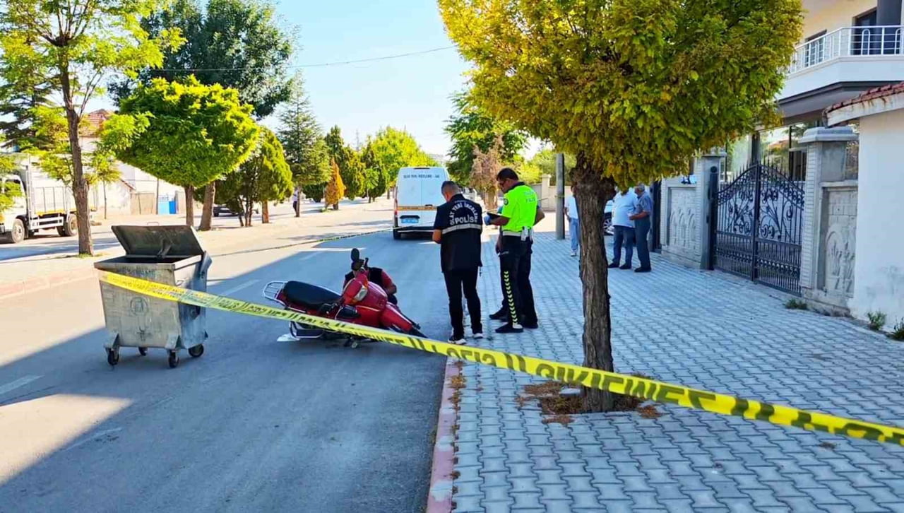 AKSARAY’IN SULTANHANI İLÇESİNDE MOTOSİKLETİYLE SEYİR HALİNDEYKEN KALP KRİZİ GEÇİREN 63 YAŞINDAKİ...