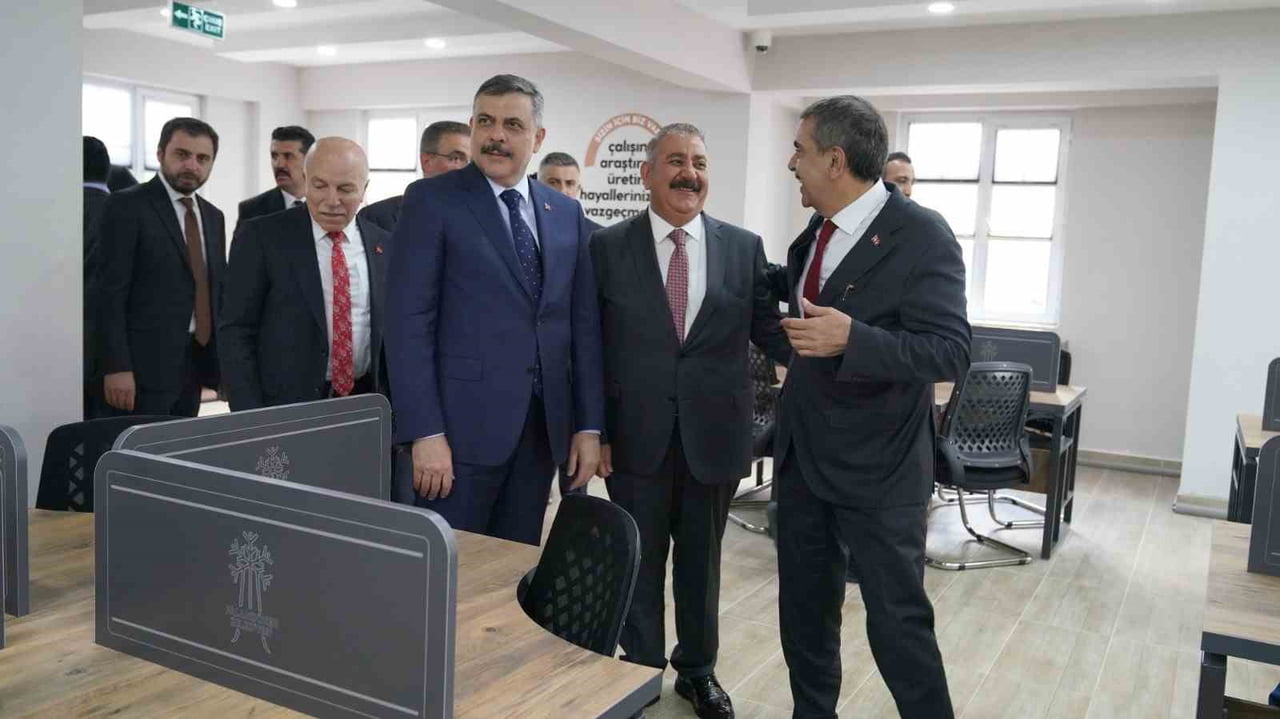 ALANDÖKEN BELEDİYESİ TARAFINDAN YAPIMI TAMAMLANAN YUNUS EMRE MAHALLE KONAĞI İLE HÜSEYİN AVNİ ULAŞ...