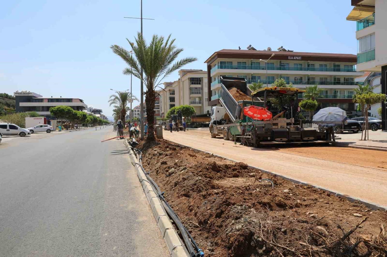ALANYA BELEDİYESİ'NİN KESTEL MAHALLESİ İSA KÜÇÜLMEZ CADDESİ'NDE BAŞLATTIĞI ALTYAPI VE ÜSTYAPI...