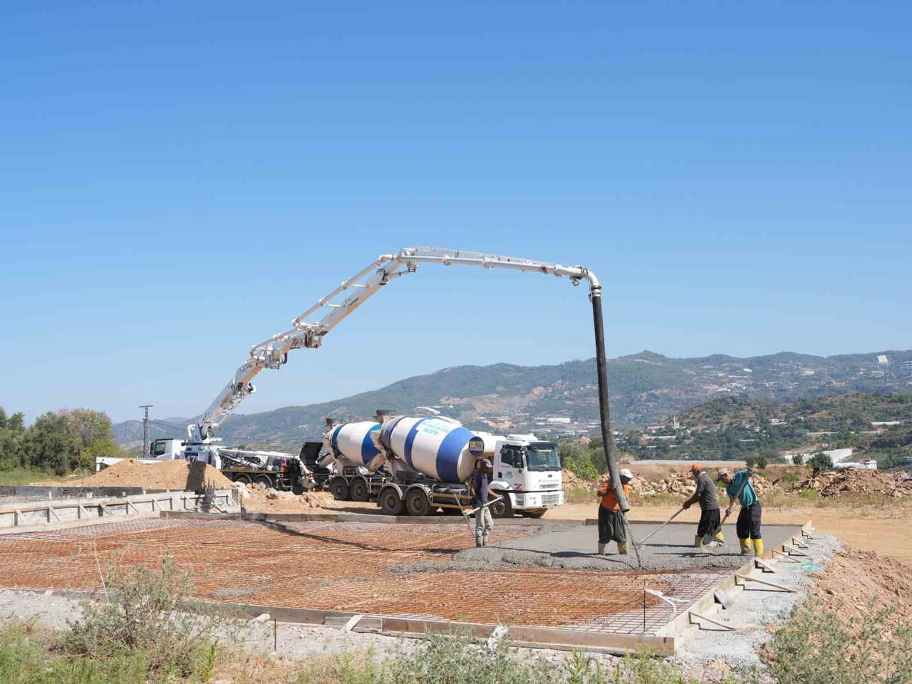 ALANYA BELEDİYESİ TARAFINDAN ELİKESİK MAHALLESİ'NDE DÜĞÜN, NİŞAN, KINA, MAHALLE TOPLANTILARI VE...