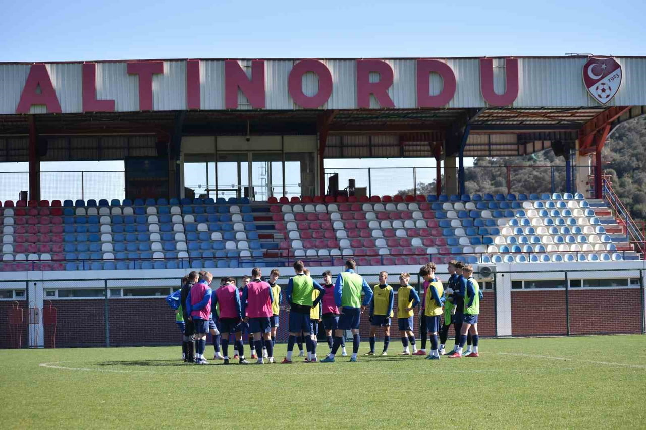 ALTINORDU FK, UYGUN BİR YATIRIMCI BULAMADIĞI İÇİN 2026-2027 SEZONUNDA TFF 2. LİG'E KATILMAMA...