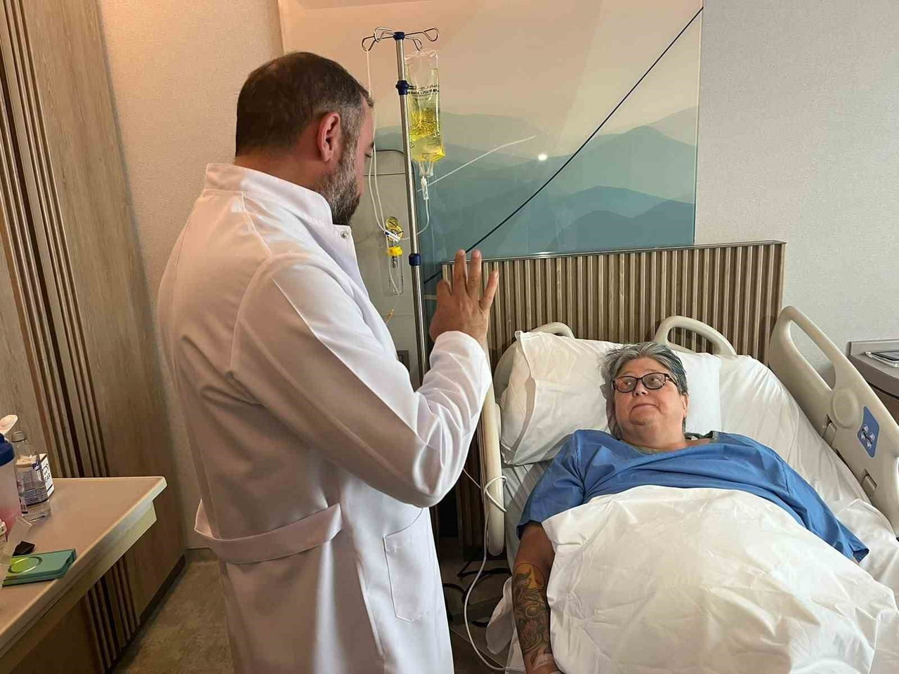 AMY MALİA CORKİLL VE GENEL CERRAHİ UZMANI DR. MEHMET FATİH KORKMAZ