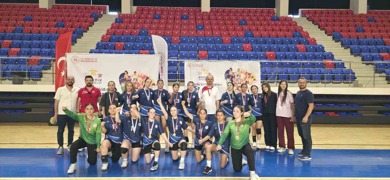 ANALİG HENTBOL MÜSABAKALARINDA TÜRKİYE FİNALLERİ'NE YÜKSELEN TAKIMLAR BELLİ OLDU