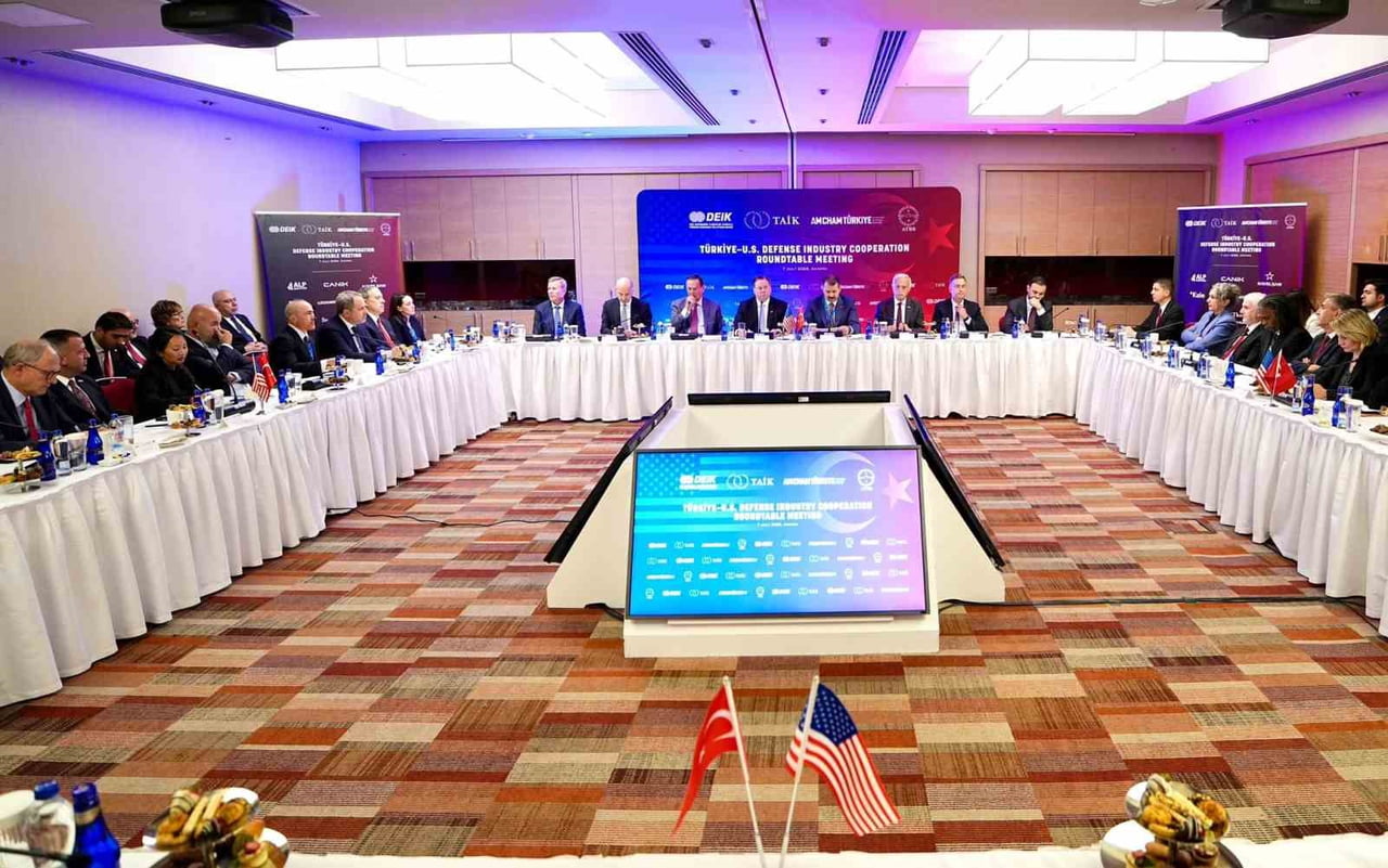 ANİK, NATO ZİRVESİ KAPSAMINDA DÜZENLENEN TÜRKİYE-ABD SAVUNMA SANAYİİ İŞ BİRLİĞİ YUVARLAK MASA...