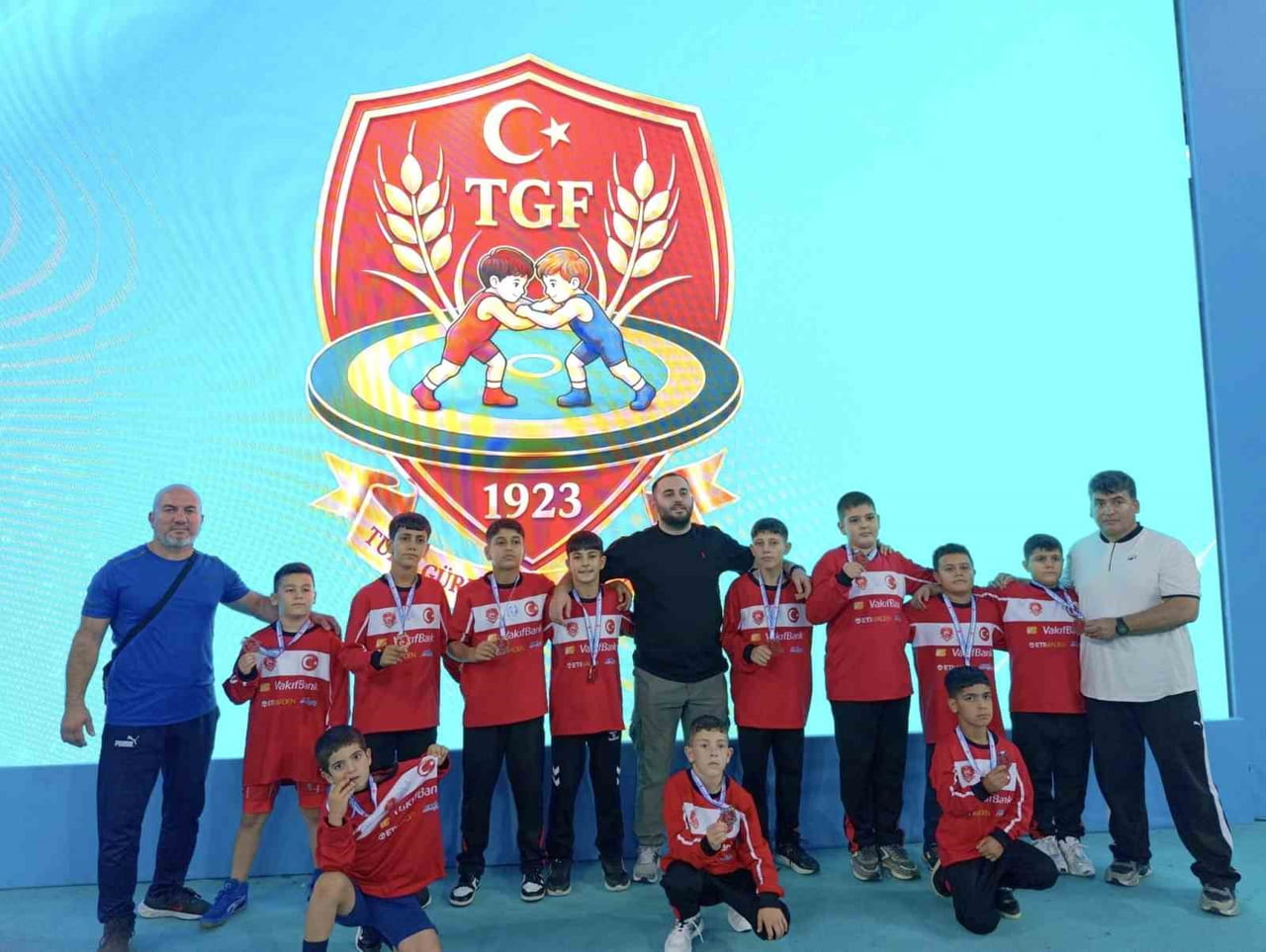 ANKARA'DA 10 BİNDEN FAZLA SPORCUNUN KATILDIĞI 2. BÜYÜK GÜREŞ FESTİVALİ MİNİKLER TÜRKİYE...