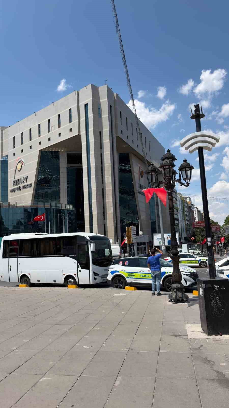 ANKARA'DA NATO (KUZEY ATLANTİK ANTLAŞMASI ÖRGÜTÜ) ZİRVESİ BAŞLADI. BU VESİLEYLE KIZILAY MEYDANI VE...