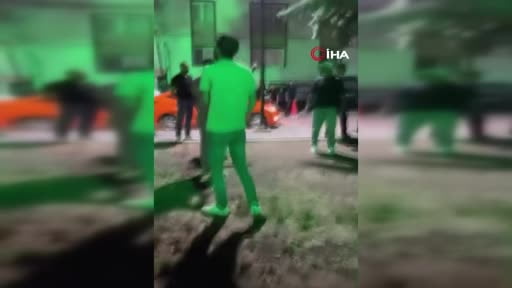 Ankara’da çocuklar arasındaki kavgaya aileler dahil oldu: O anlar kamerada