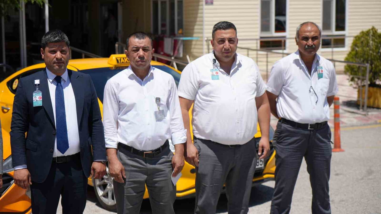 ANKARA ESENBOĞA HAVALİMANI TAKSİCİLER KOOPERATİFİ BAŞKANI SERKAN ERDOĞAN, ZİRVE TOPLANTISI...