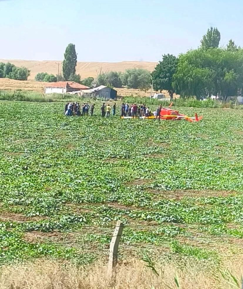 ANKARA TEMELLİ'DE BİR HELİKOPTER DÜŞTÜ