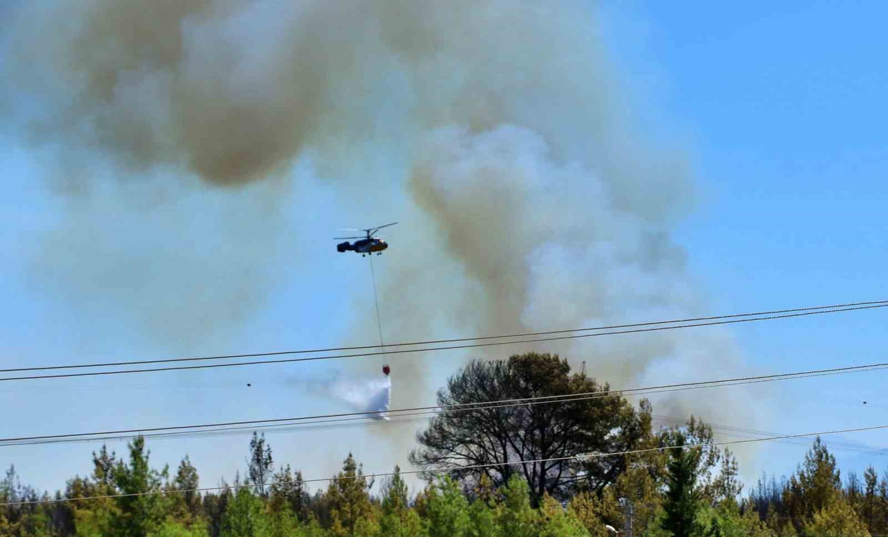 ANTALYA'DA ORMANLIK ALANDA ÇIKAN YANGIN HAVADAN VE KARADAN 4,5 SAATLİK ÇALIŞMA SONUCU KONTROL...