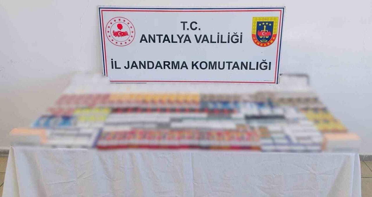 ANTALYA'NIN KEMER İLÇESİNDE JANDARMA EKİPLERİNCE DÜZENLENEN KAÇAKÇILIK OPERASYONUNDA ÇOK SAYIDA...