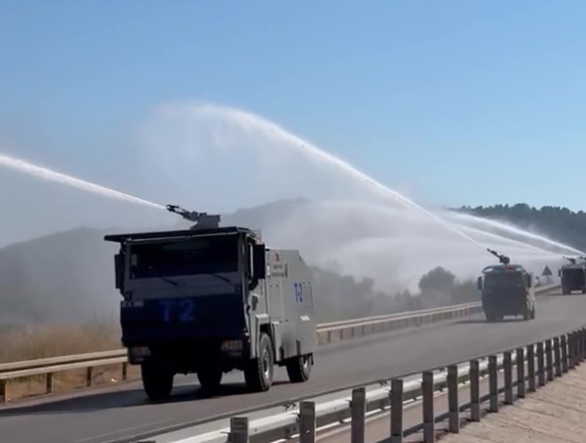 ANTALYA'NIN KUMLUCA İLÇESİNE BAĞLI YAZIR MAHALLESİ'NDE ÖNCEKİ GÜN BAŞLAYAN VE 2 GÜNLÜK MÜCADELENİN...