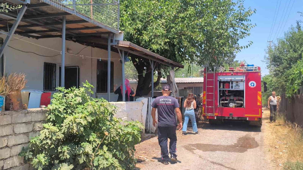 ANTALYA’DA AİLEVİ SORUNLARI NEDENİYLE BİR SÜREDİR OĞLUNUN YANINDA KALAN VE UZAKLAŞTIRMA KARARI...