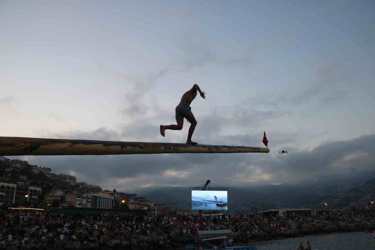ANTALYA’NIN ALANYA İLÇESİNDE 1 TEMMUZ DENİZCİLİK VE KABOTAJ BAYRAMI COŞKUYLA KUTLANDI. GELENEKSEL...