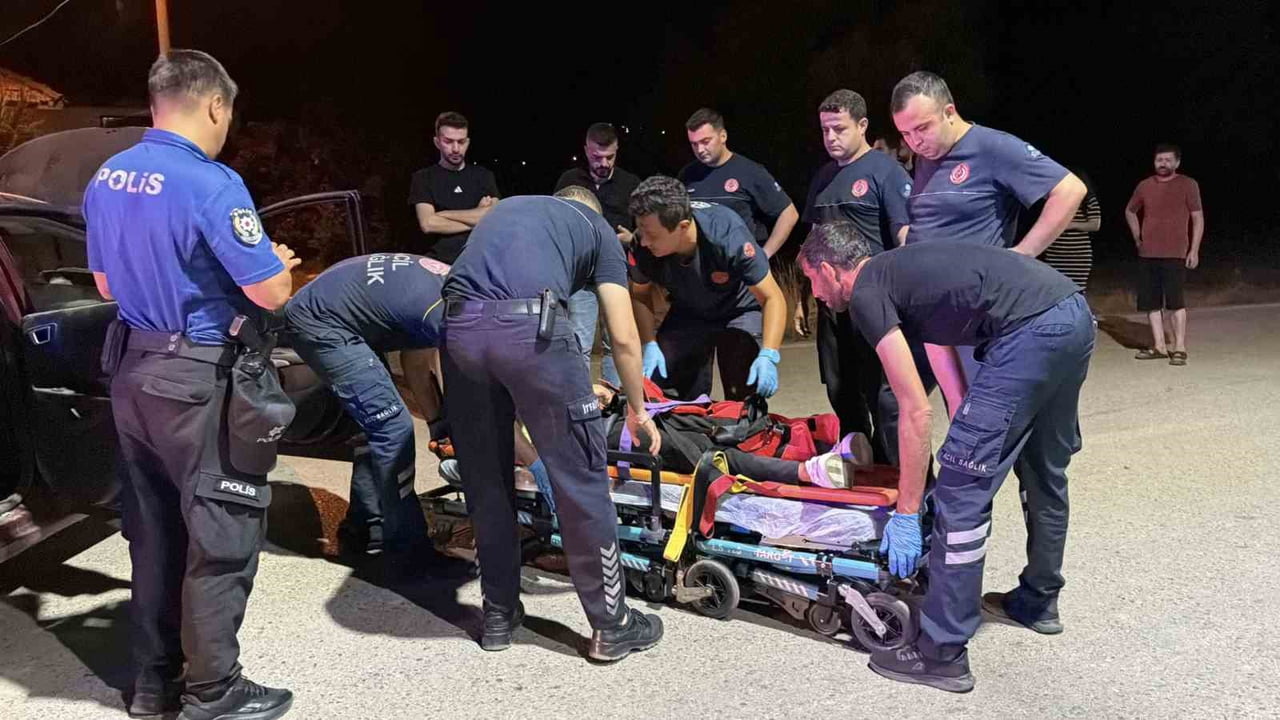 ANTALYA’NIN GAZİPAŞA İLÇESİNDE KONTROLDEN ÇIKARAK TAKLA ATAN OTOMOBİLDE BULUNAN 4 KİŞİ YARALANDI....