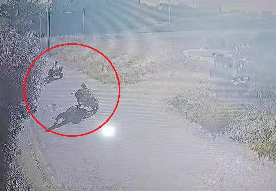 ANTALYA’NIN MANAVGAT İLÇESİNDE SEYİR HALİNDEKİ İKİ MOTOSİKLETİN ÇARPIŞMASI SONUCU MEYDANA GELEN...