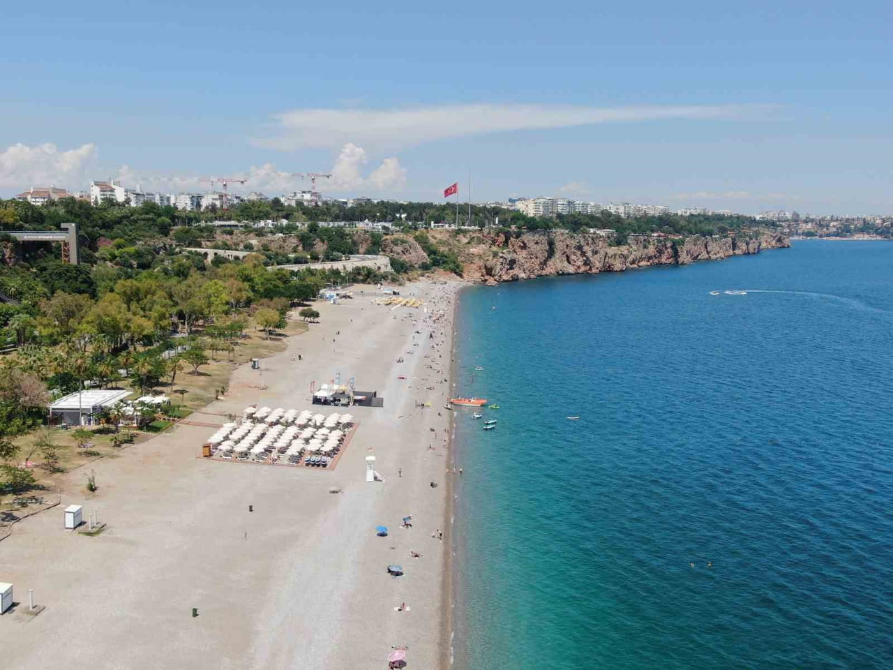 ANTALYA VALİLİĞİ,  "DUMANSIZ PLAJ" UYGULAMASINA İLİŞKİN YENİ BİR GENELGE YAYIMLADI....