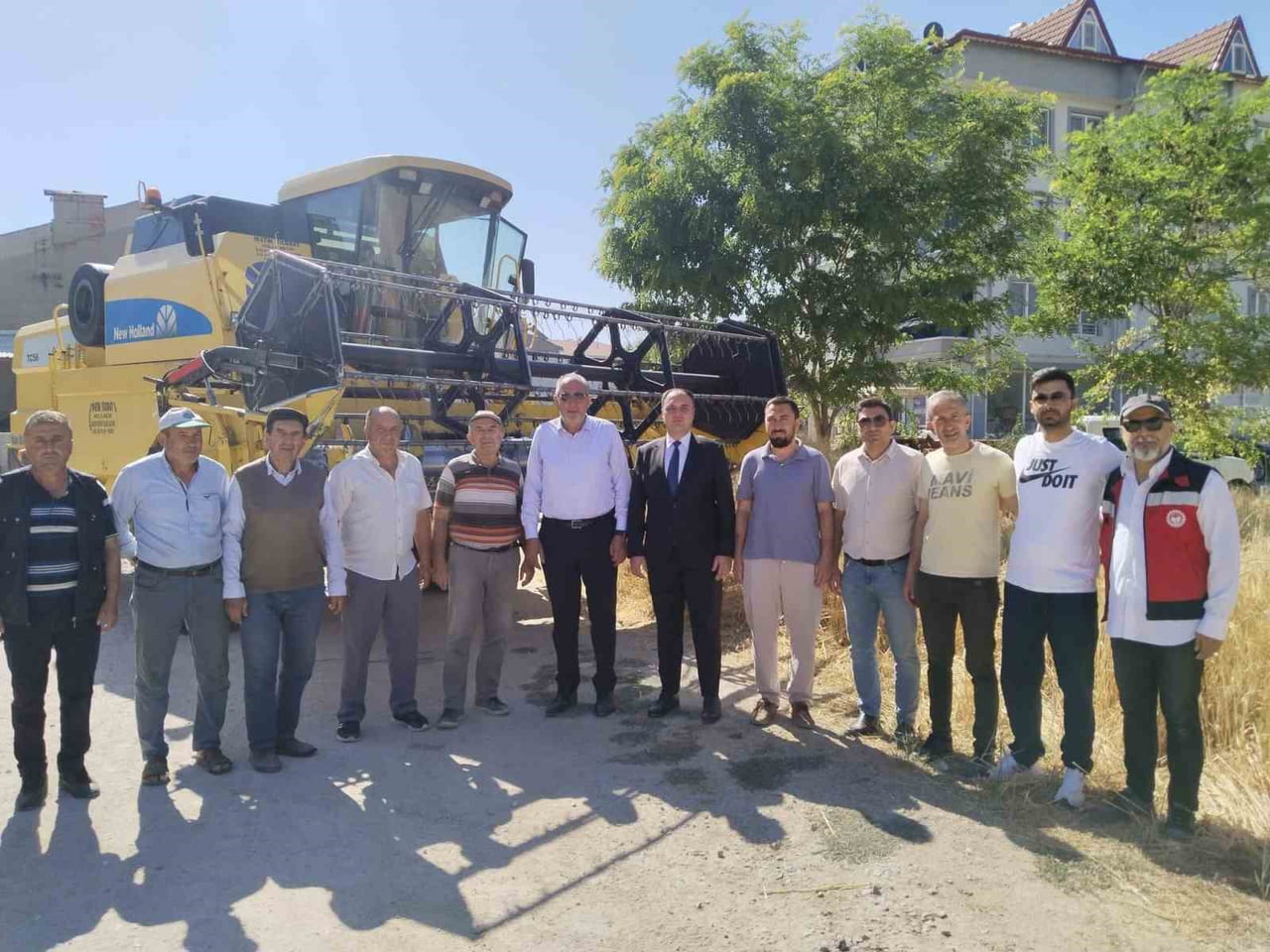 ASLANAPA’DA HUBUBAT HASADI DUALARLA BAŞLADI