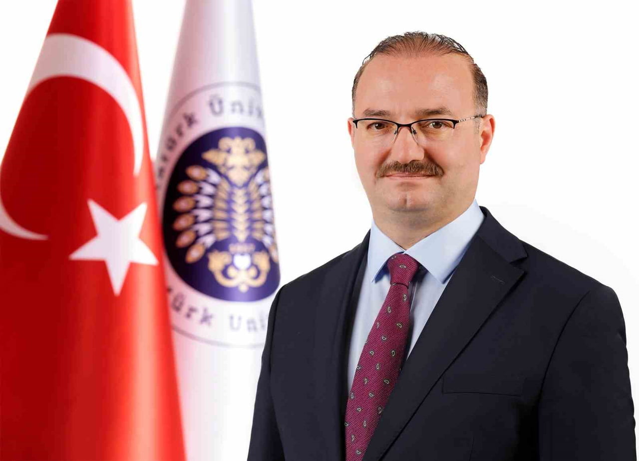 ATATÜRK ÜNİVERSİTESİ REKTÖRÜ PROF. DR. AHMET HACIMÜFTÜOĞLU, 15 TEMMUZ DEMOKRASİ VE MİLLÎ BİRLİK...