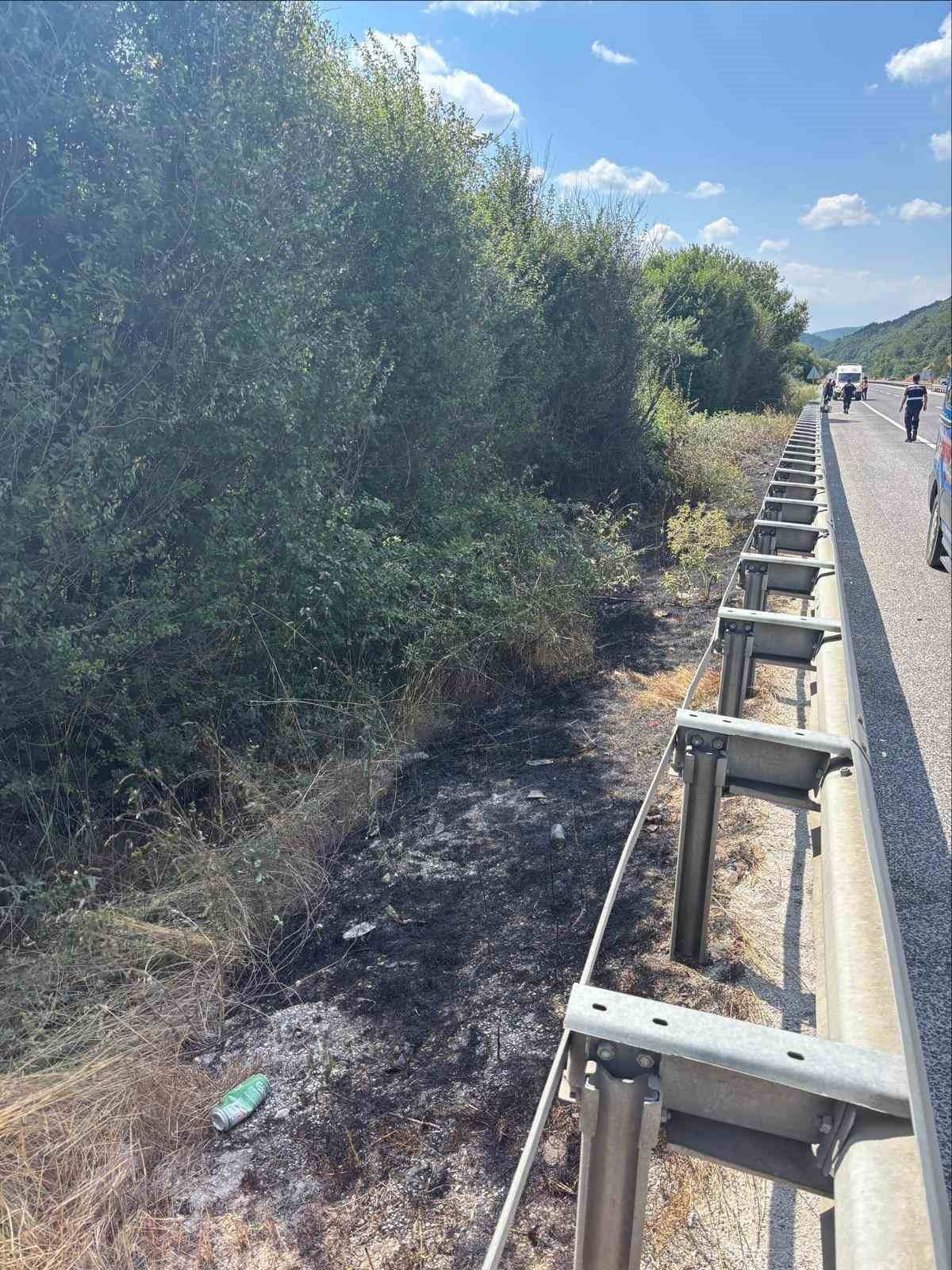ATILAN SİGARA İZMARİTİ OLASI BİR FACİAYA YOL AÇIYORDU